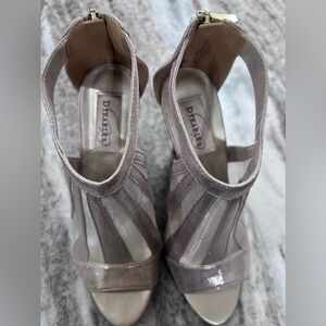 Dyeables women dressy shoes size 8M